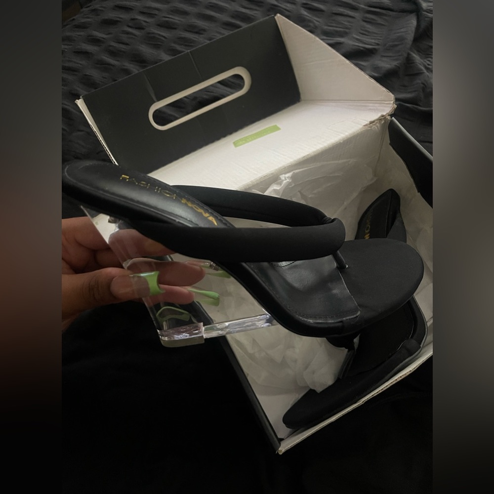 Fashion Nova Stay Flashy Wedge Lucile Black Size 8.5